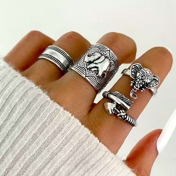 🔅🆕🔅 4pcs Boho Elephant 🐘 Engraved Stackable Ring Set 🐘✨ - Picture 1 of 10